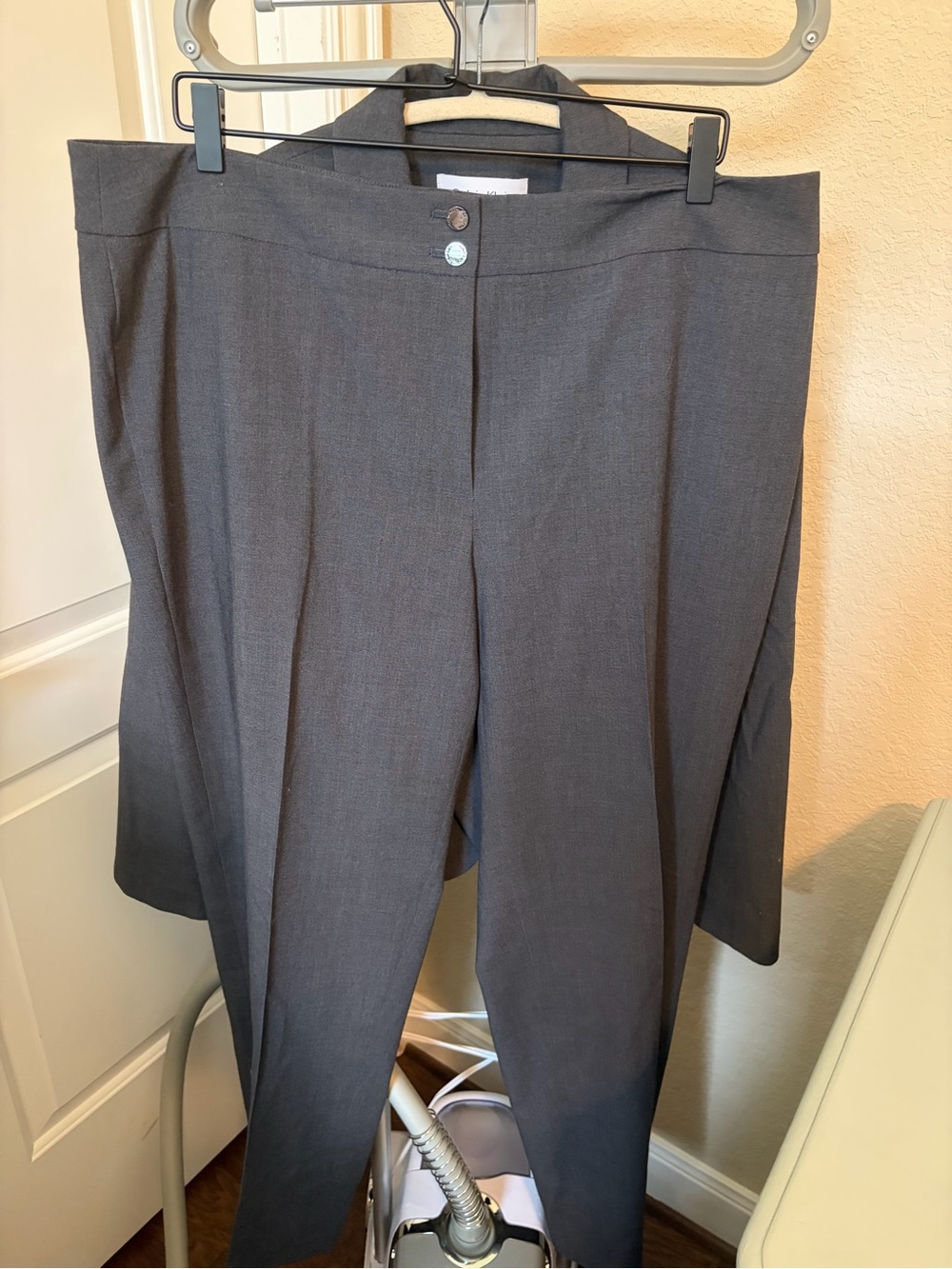 Calvin Klein Women's Straight-Leg Suit with Jacket & Dress Pants - Charcoal Gray